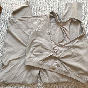 Gymshark Whitney Simmons V3 mink set